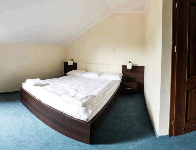 Chelosiowy Dworek Kielce Quarto foto